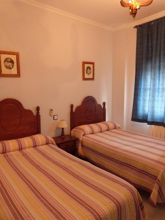 Hostal Restaurante Las Canteras Pedrera Quarto foto